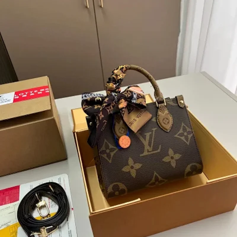 Louis Vuitton (LV) Bags ( 40 colors )