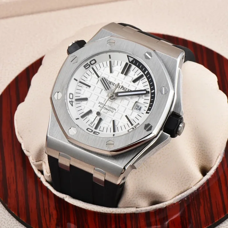 AUDEMARS PIGUET watch
(14 colorways)