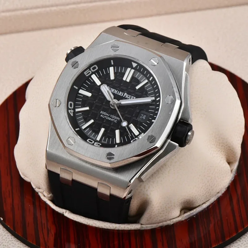 AUDEMARS PIGUET watch
(14 colorways)