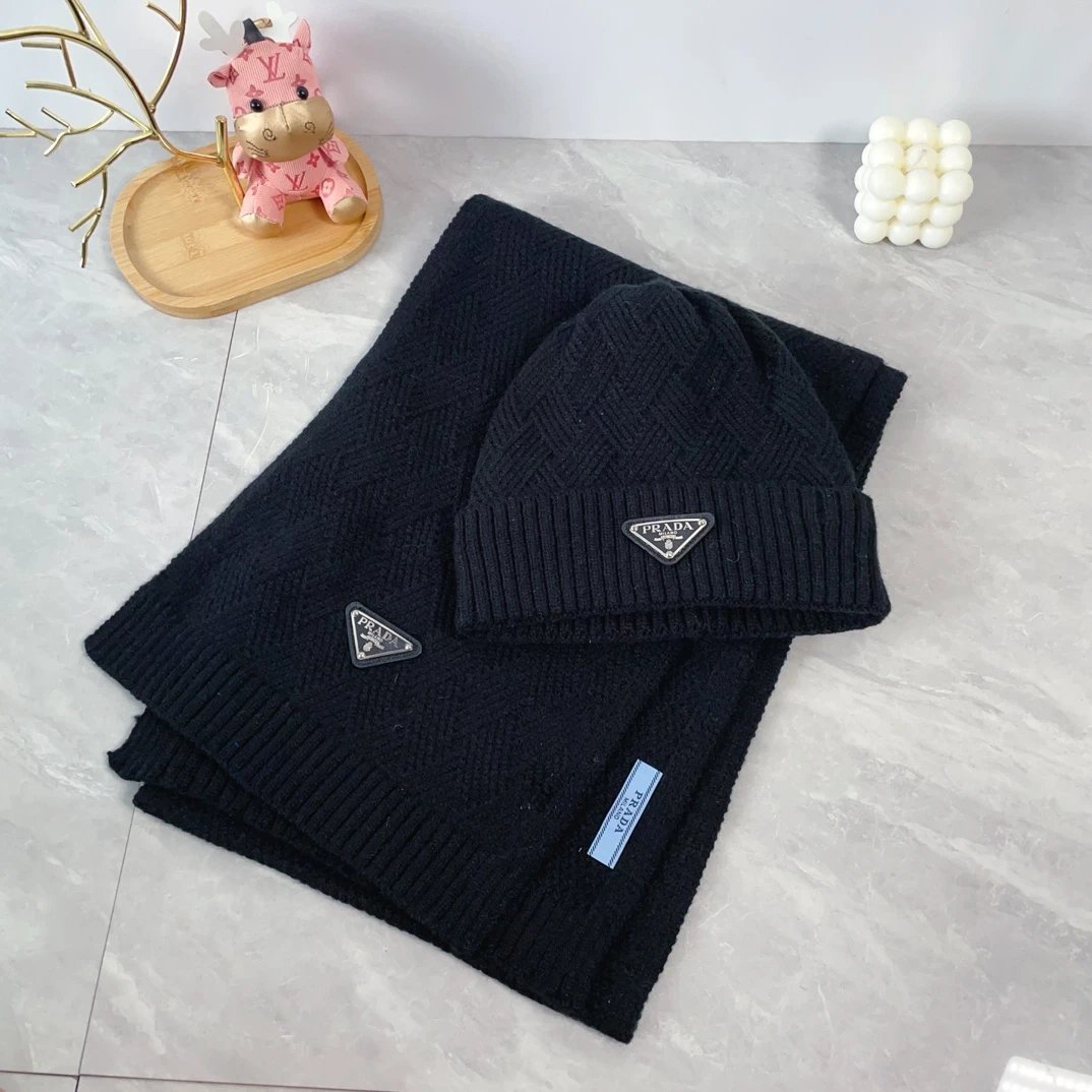 Prada Beanie/Scarf/Gloves